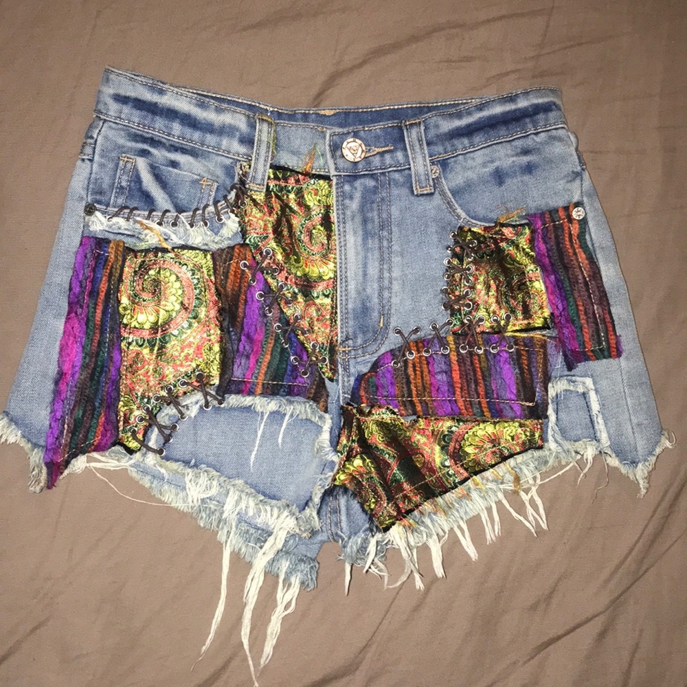 Woman’s UNIF size 24 shorts